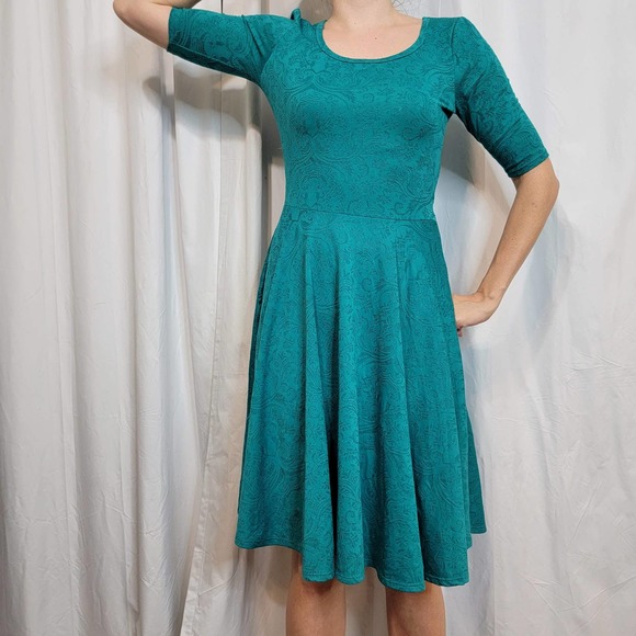 LuLaRoe Dresses & Skirts - M Stretchy LuLaRoe dress Circle Flare Midi Teal Beach EE
